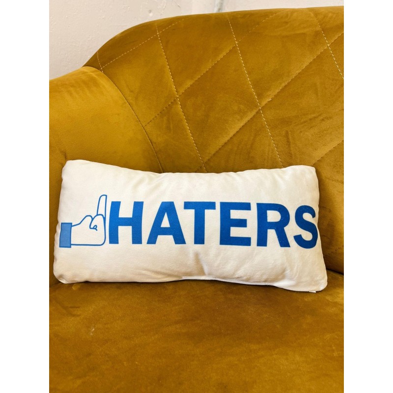 Poduszka moto na gadżet Haters – Nietuzinkowy design